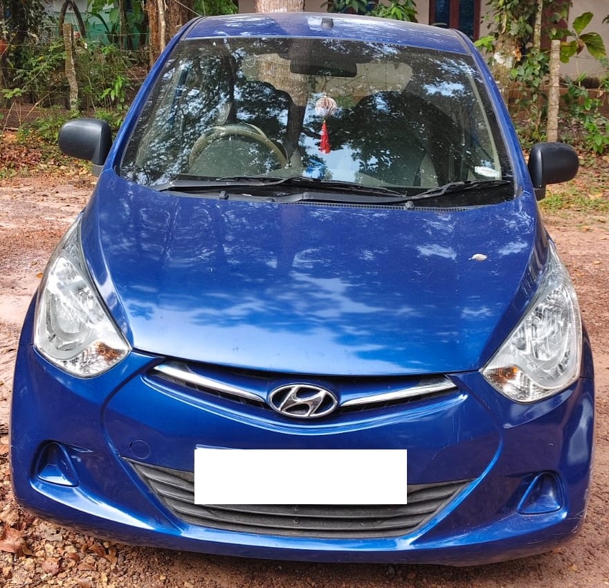 HYUNDAI EON in Kollam